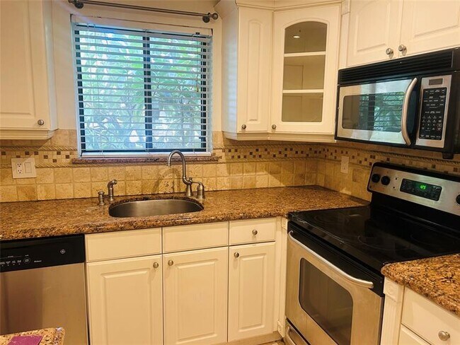 Photo - 1205 S Flagler Ave Unit 402