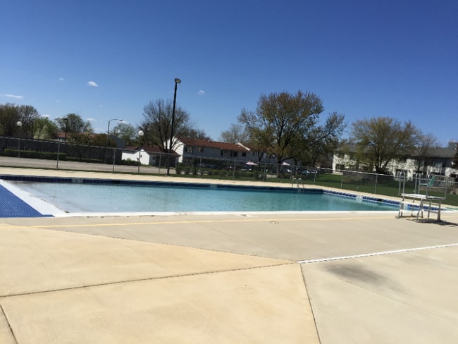 Photo - 519 Racine Ln