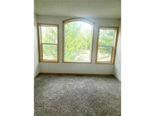 Photo - 3049 Chamberlain St