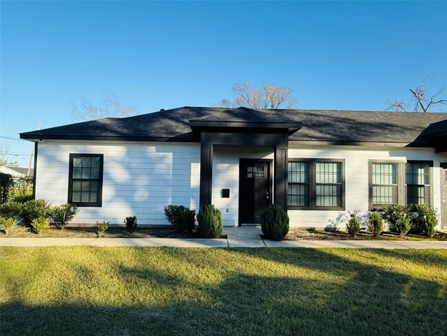 Photo - 4802 Cruse Rd