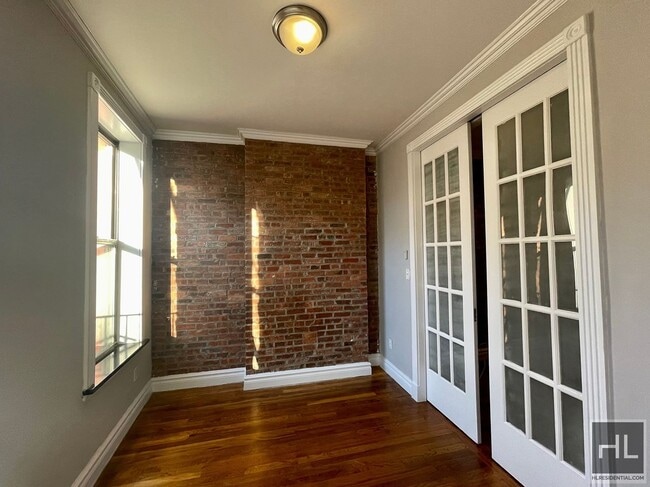 Photo - Mott Street Unit 13