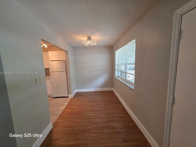 Photo - 4732 SW 33rd Ave Unidad 104