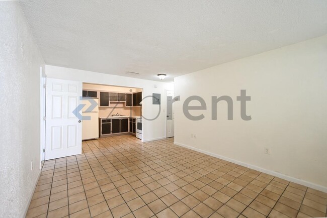 Photo - 6040 SW 26th St