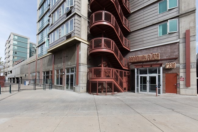 Broadway Plaza Lofts