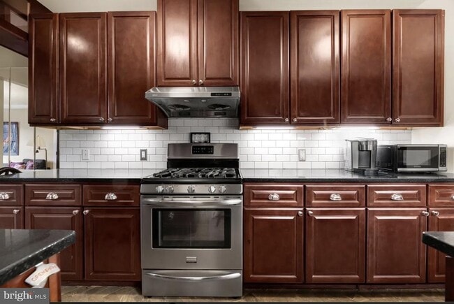 Photo - 721 12th St SE Unit 1