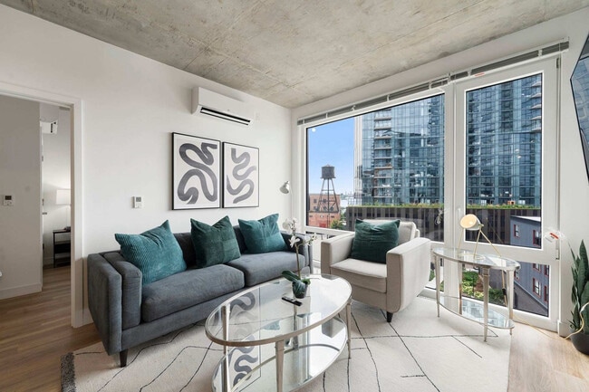 Building Photo - 853 W Blackhawk St Unit SI FL6-ID1466139P