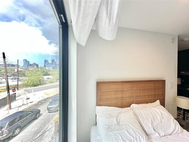 Building Photo - 201 Academy Dr Unit 201 Rental