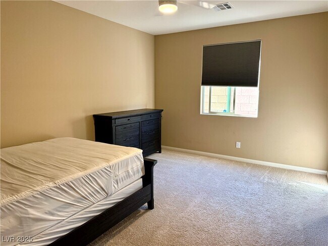 Photo - 6298 Starflare St