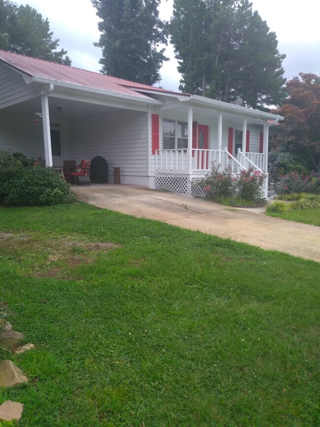 Photo - 275 Smith Loop Rd House