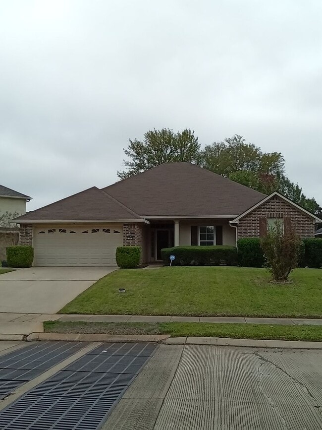 South Bossier Beauty! - South Bossier Beauty! House