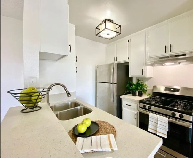 Photo - Victory Apartments