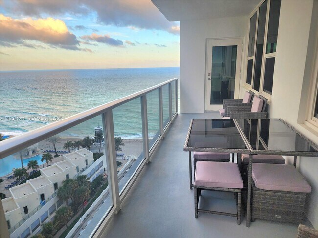 Building Photo - 3505 S Ocean Dr Unit 1409