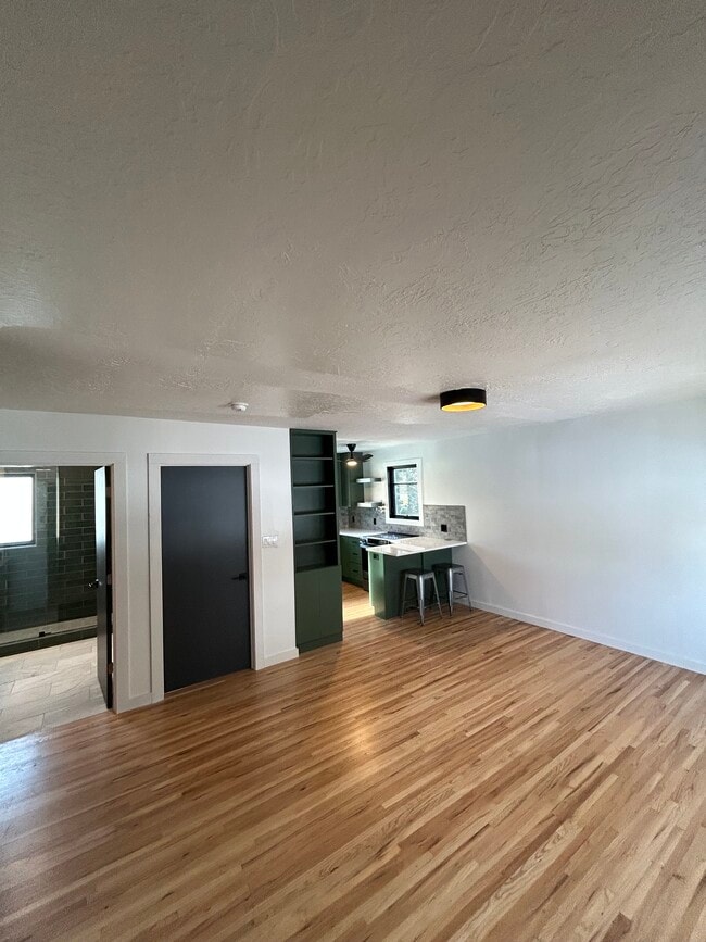 Photo - 410 S 13th Ave