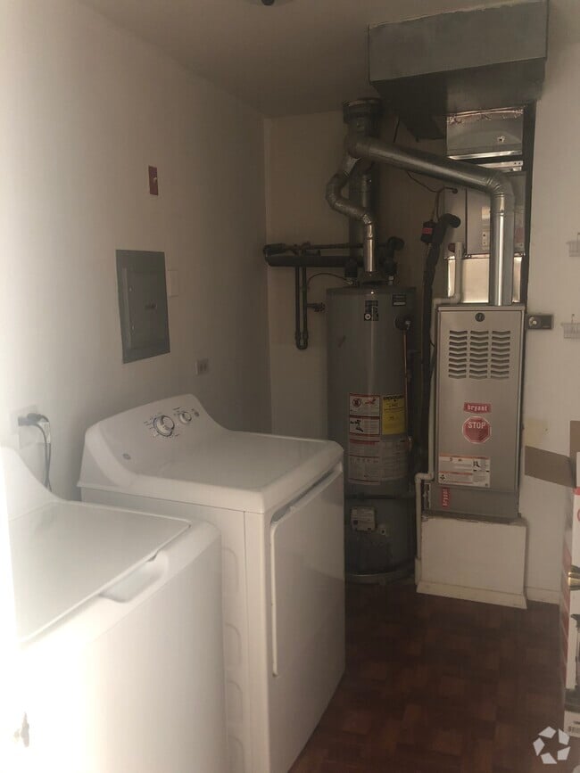 Building Photo - 271 King's Mill Ct Unit D2 Rental