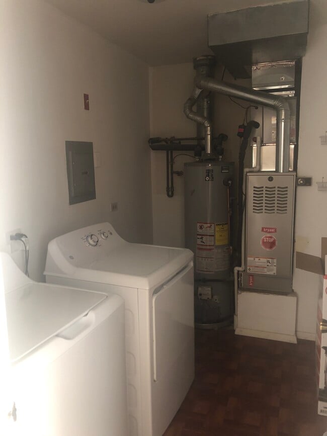 Building Photo - 271 King's Mill Ct Unit D2 Rental