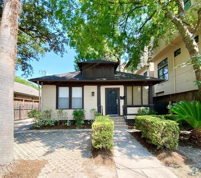 Building Photo - 5005 La Branch St Unit A Rental
