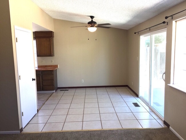 Photo - Sparks 4 Bedroom Single Story House - 1 Ca...