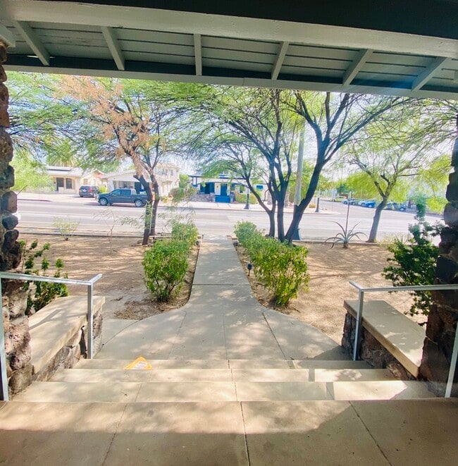 Photo - For Rent Unit 4