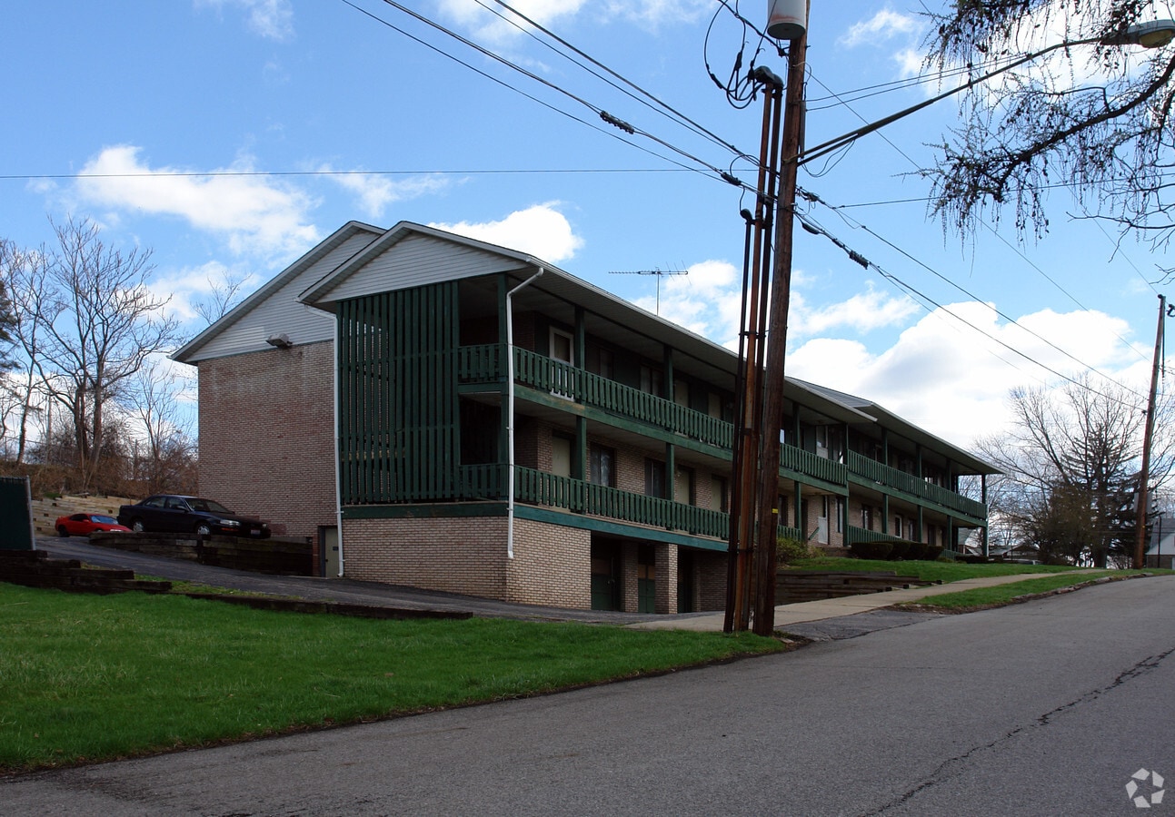 Photo - 350 Canton Rd