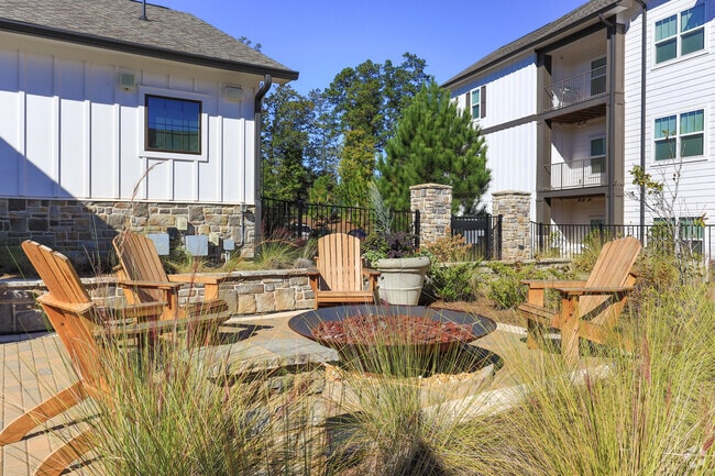 Firepit - The Yard on Mill