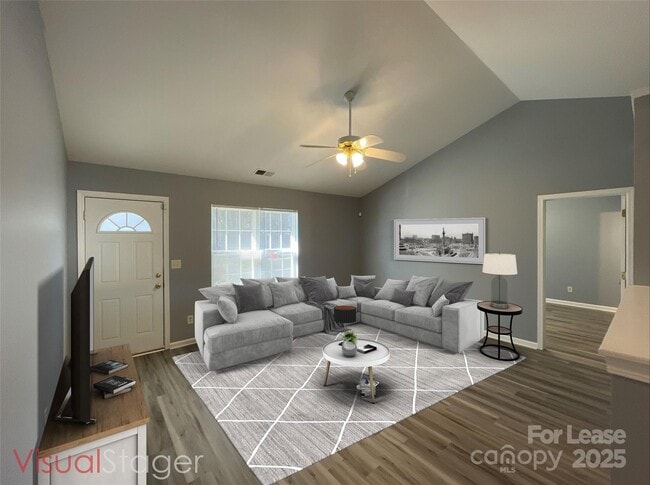 Photo - 6421 Sunman Rd