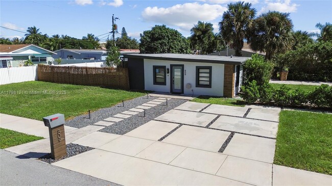 Photo - 809 NE 4th St Casa