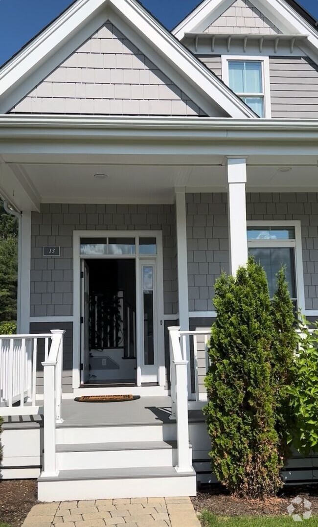 Building Photo - Charming 2BR House in Norfolk