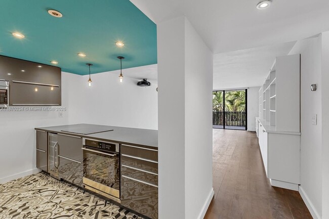 Photo - 100 Ocean Ln Dr Unit 304