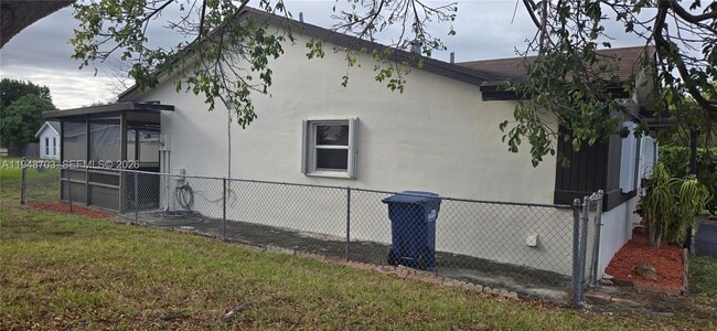 Photo - 4320 SW 138th Ct