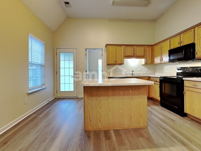 Photo - 10188 Kay Oak Cove