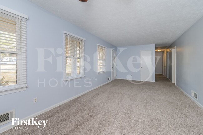 Photo - 195 King David Dr SW