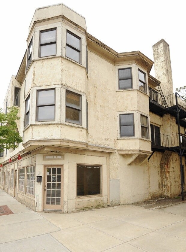 Photo - 27-39 S Main St