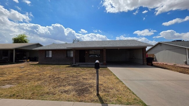 Building Photo - 4657 E Covina St