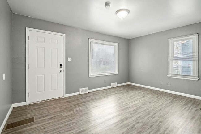 1304 E 18th Ave