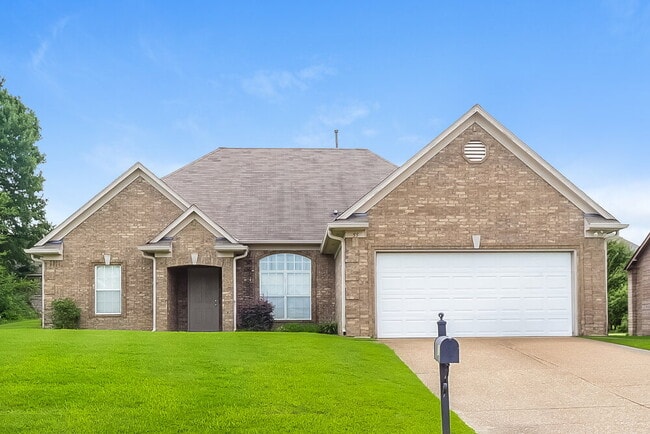Building Photo - 55 Mossy Springs Dr