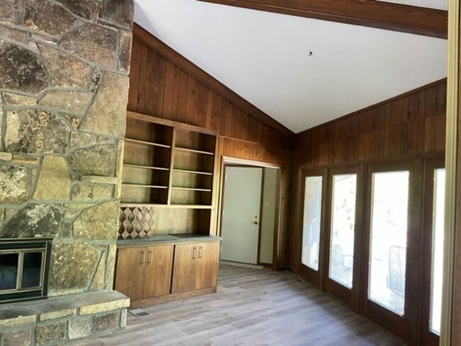 Photo - Serene Setting 3 BR/3 BA in LC