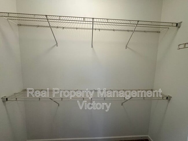 Photo - 2004 Kensington Ct