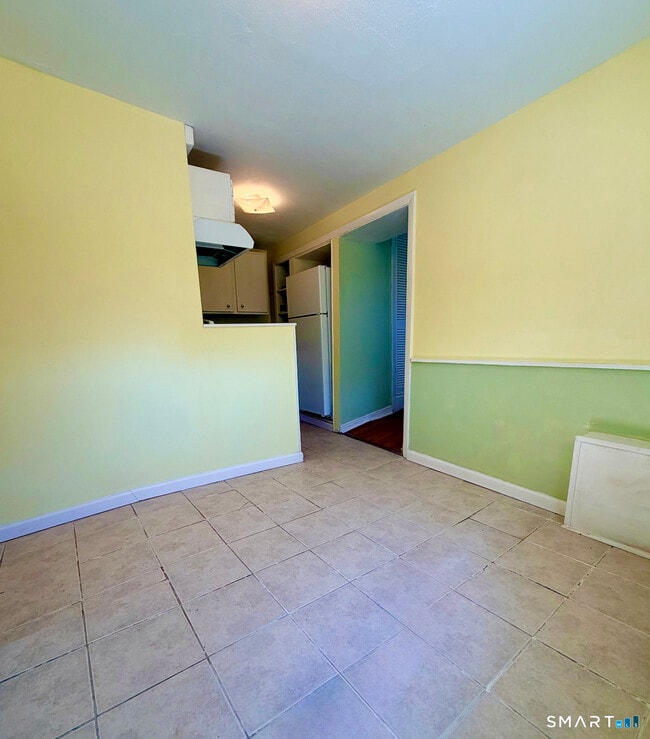 Photo - 125 Ward St Unit A