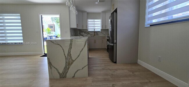 Photo - 2731 SW 29th Ave