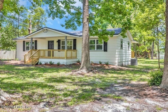 Photo - Waterfront 3 BR 2 BA Remodeled Rental Home