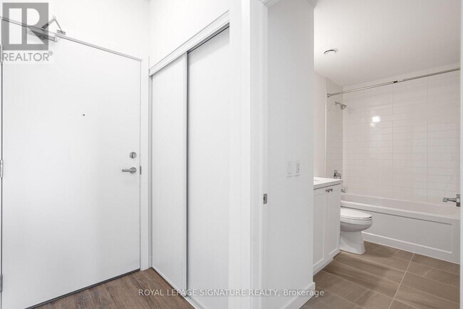 Photo - 51 Clarington Blvd Unité 502