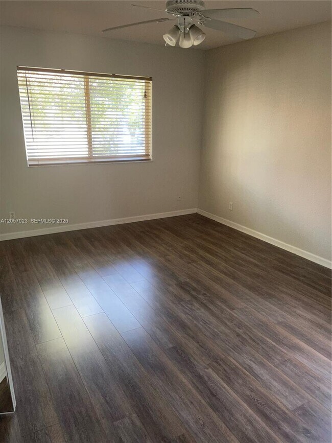 Photo - 2847 S Evergreen Cir