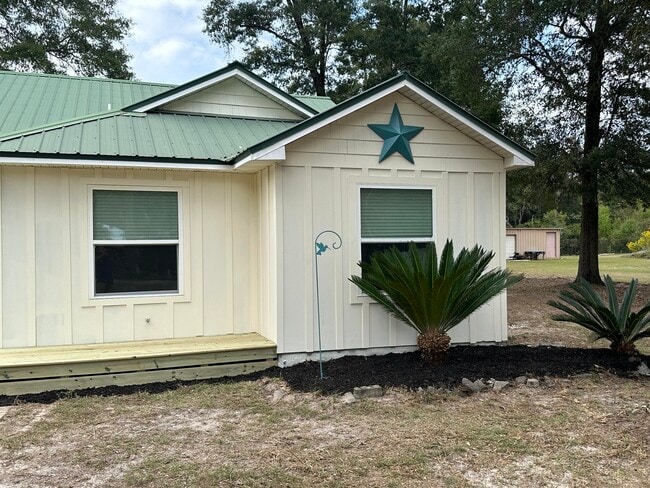 Photo - 218 Sparkleberry Ln