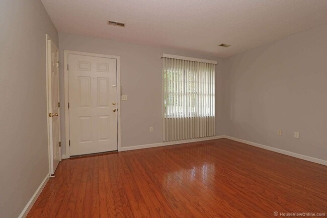 Photo - 413 South West End Boulevard Unit #1