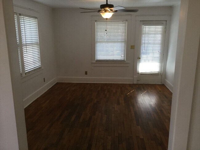 224 W Watson St