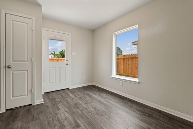 Photo - 372 Fastboy Ln