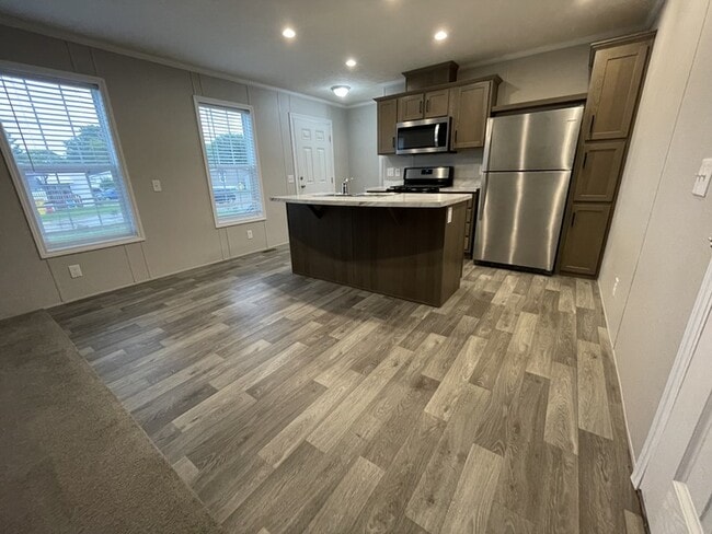 Photo - 38053 Orleans St