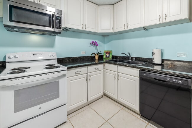 Photo - 1860 Ala Moana Blvd Unidad 1707