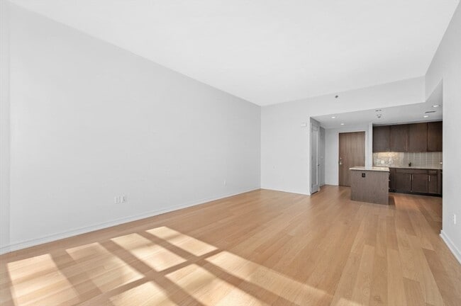 Photo - 580 Washington St Unit 811