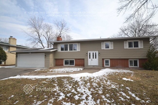 Building Photo - 8008 Colorado Ave N